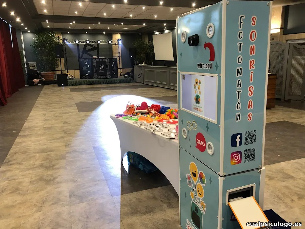 Fotomatón y Papelería Sonrisas