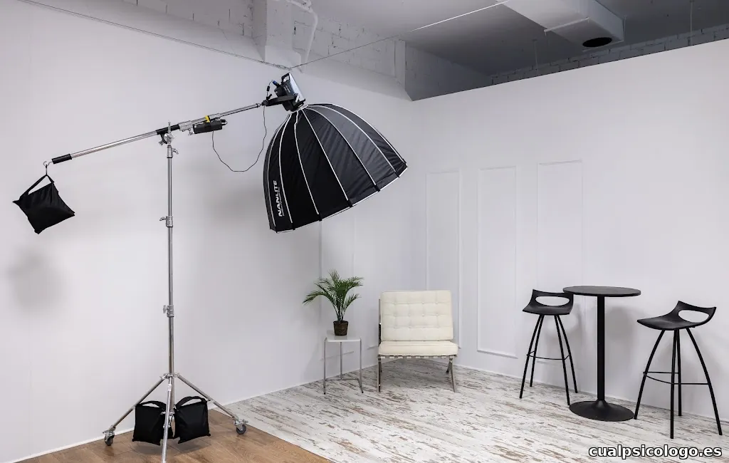 Stories Photo Video Studio and Make Up