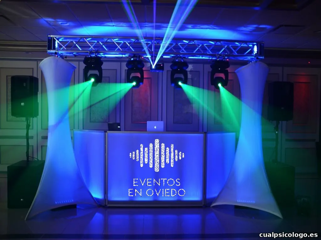 🥇 Eventos en Oviedo | DJ bodas, fotomatón, letras luminosas, fotógrafos