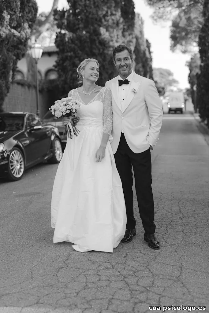 Lena Karelova - Wedding & Brand Photographer in Barcelona