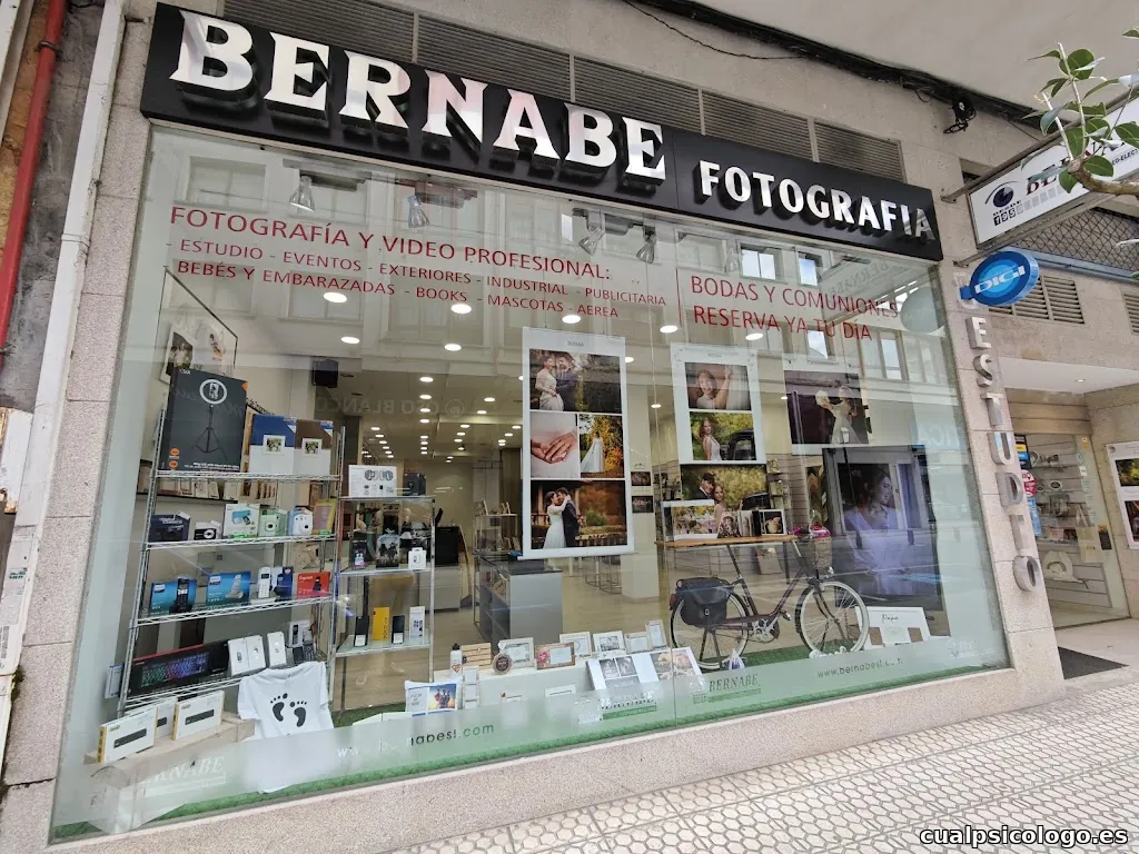 Fotografía y Tiendas Bernabé