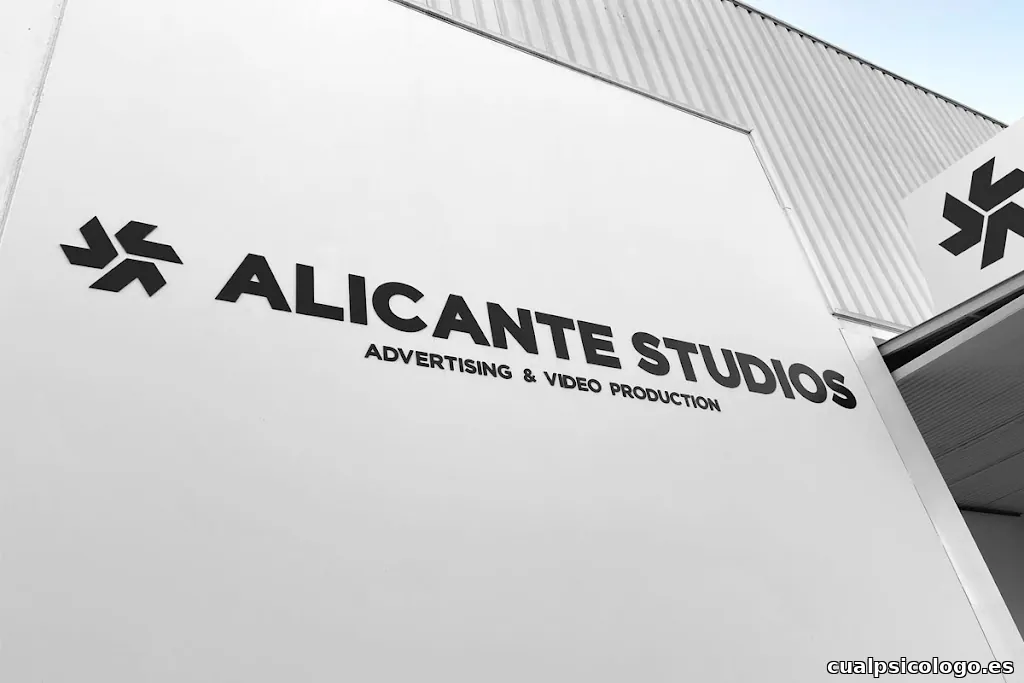 Wheeler 1975 – Your Global Creative Agency. On Demand. (Alicante Studios Spain)